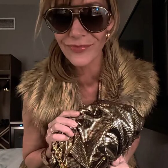 Meet the Posher Other - Meet your Posher, Bina